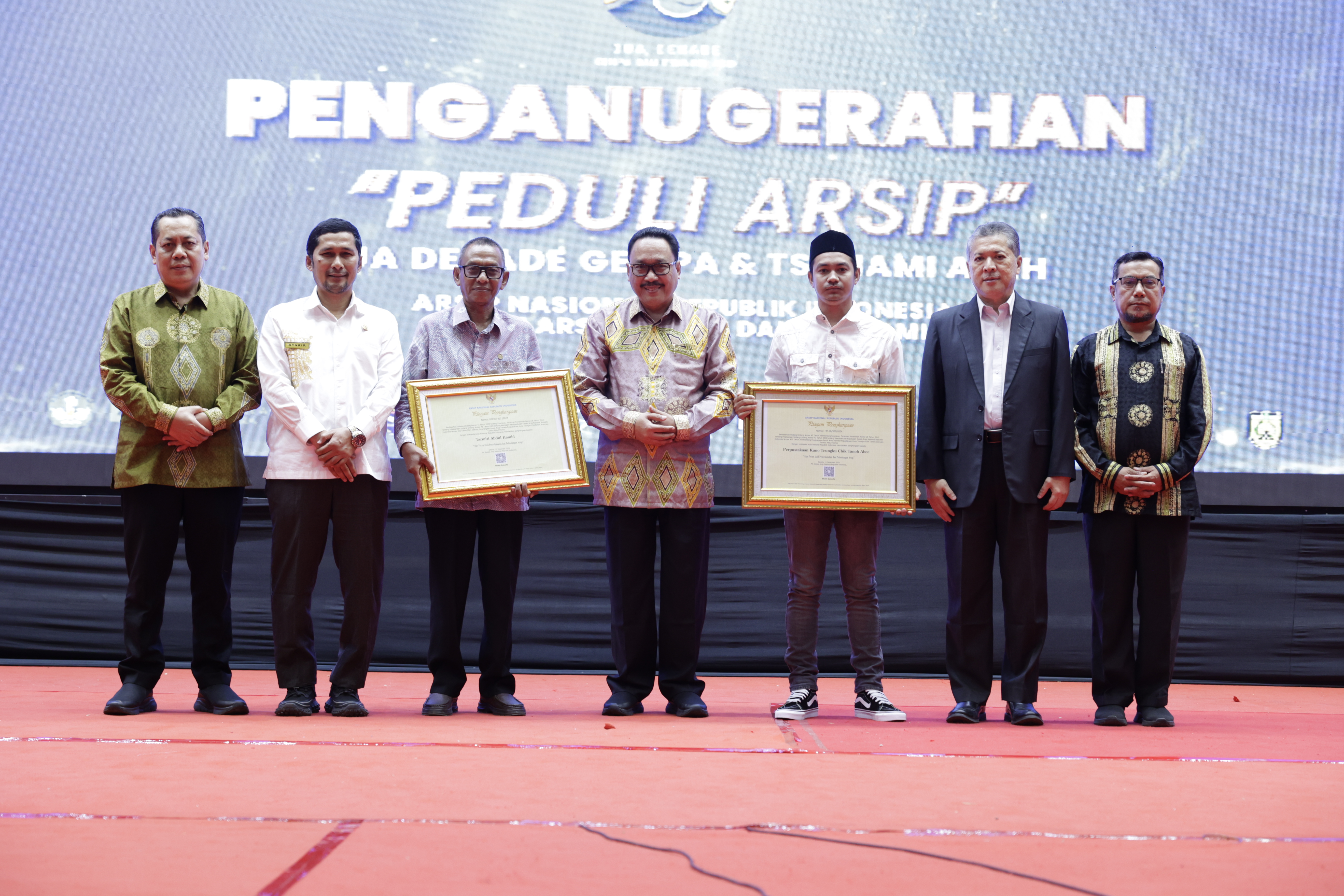 Peringati Dua Dekade Gempa dan Tsunami Aceh, BAST Gelar Penganugerahan - Peduli Arsip